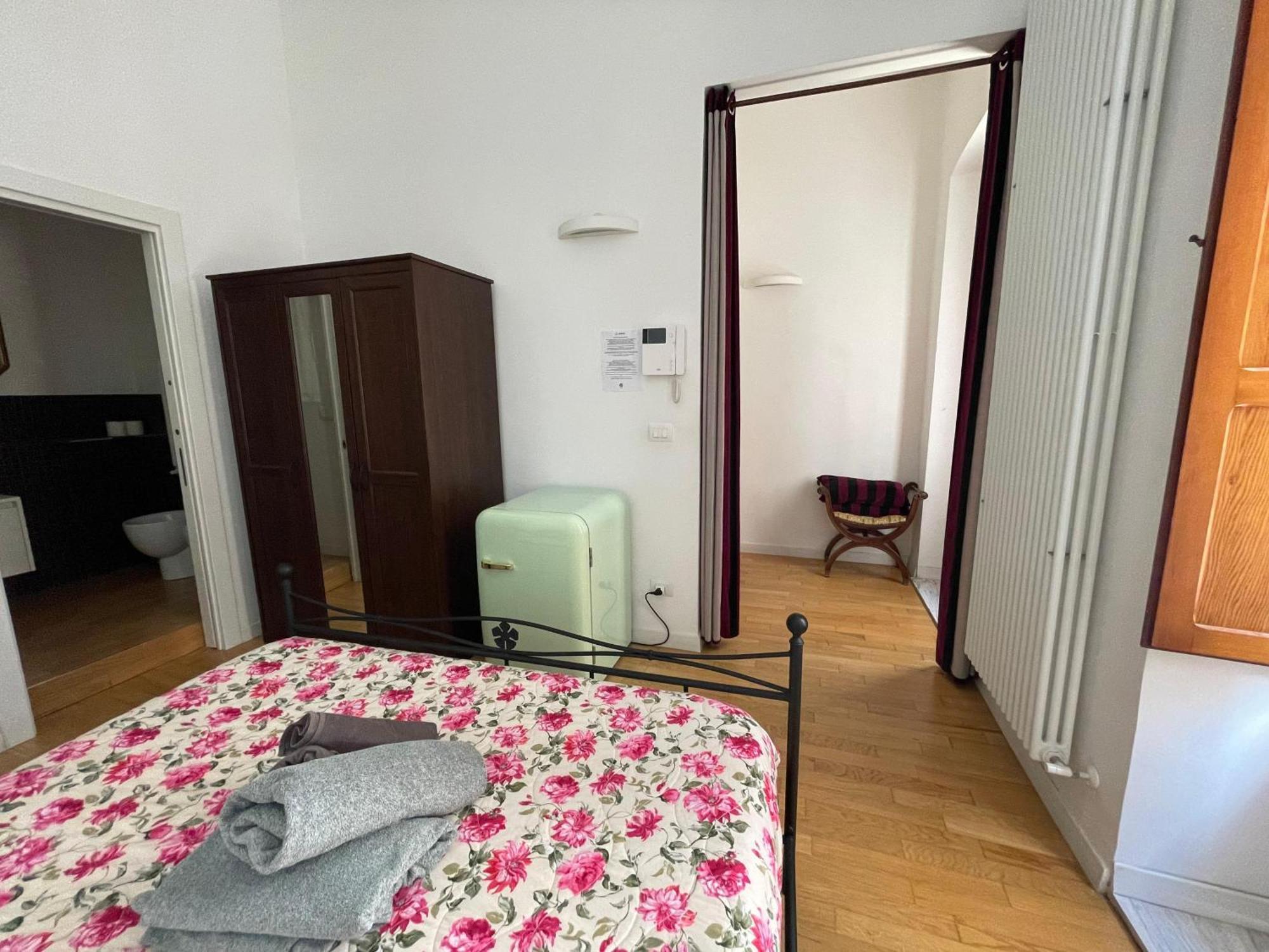 Lovely Room In Bari Old Town Εξωτερικό φωτογραφία